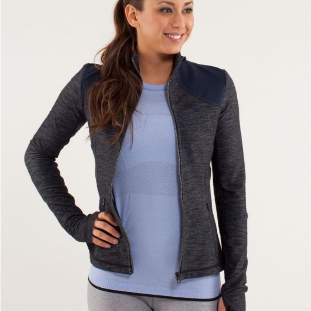 LULULEMON Forme Jacket in Slub Denim Inkwell - Picture 10 of 12